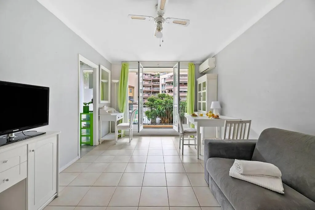 Le Landelle - Centre- Climatisation -Proche Gare Sncf Apartment Menton France